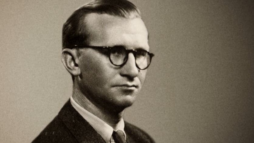TITUS ZEMNAN: "TESNE PRED"