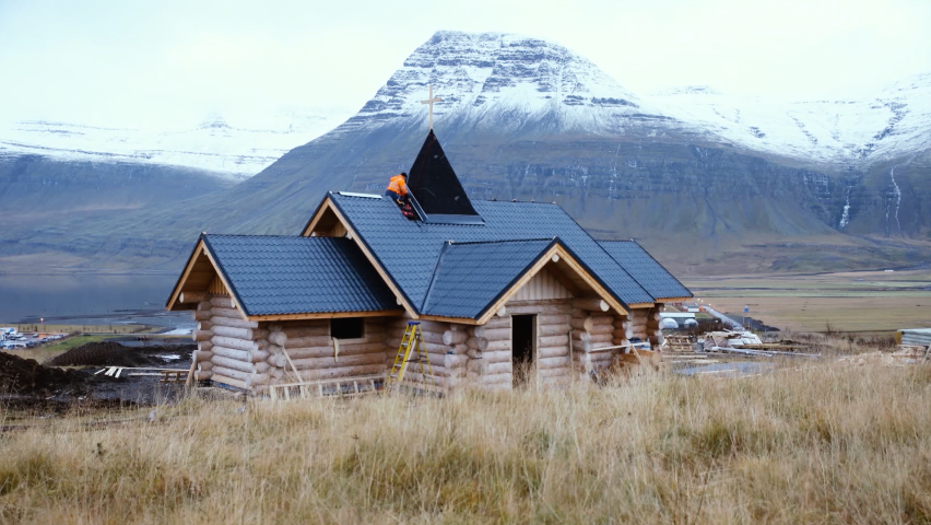 HRIŇOVSKÝ KOSTOLÍK NA ISLANDE