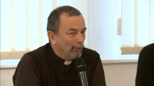 PRED UTEČENCAMI NEUTEČIEME (1/2)