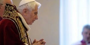 PÁPEŽ BENEDIKT XVI.: ABDIKÁCIA 