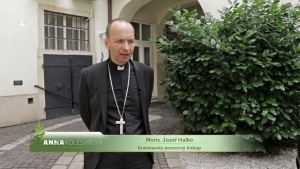 ANNA KOLESÁROVÁ: MONS. JOZEF HAĽKO