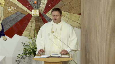 KEĎ SA HÁDAME, MENEJ MILUJEME
