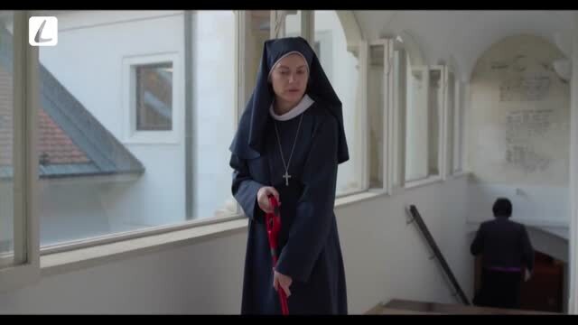 SESTRY V KLÁŠTORE (3) / V KUCHYNI