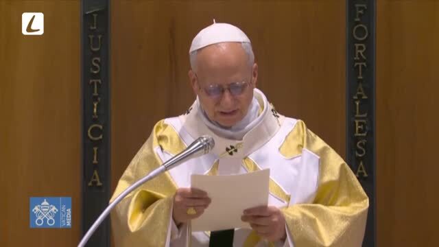 SAGRADA FAMILIA JE KATECHÉZOU Z KAMEŇOV A SVETLA