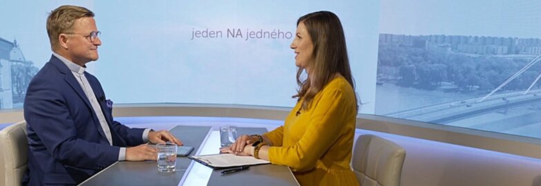 JEDEN NA JEDNÉHO