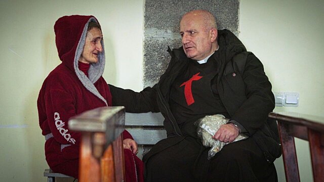1758098969_z_gruzinska_s_laskou_ckm_thumb_640x