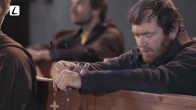 SLÁVNOSTNÝ RUŽENEC