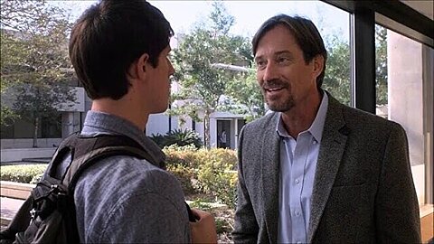 BOH NIE JE MŔTVY (1)