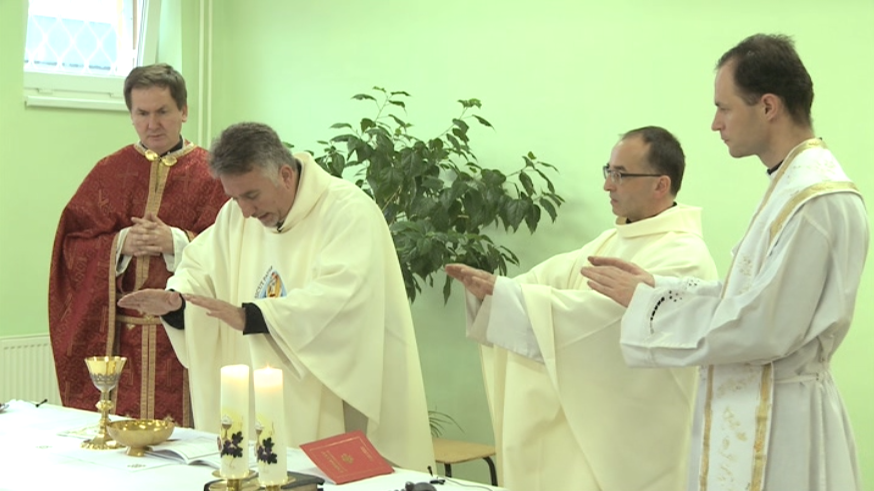 SVÄTÁ OMŠA S KRESŤANMI, UTEČENCAMI Z IRAKU