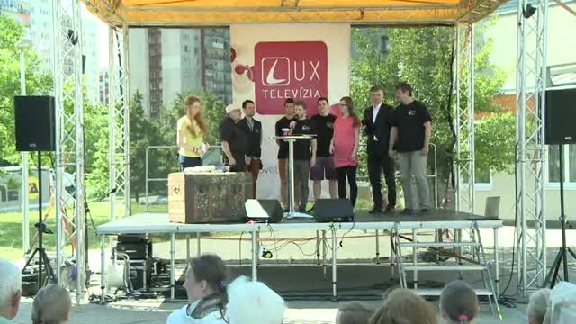 LUXÁREŇ (220) OTVÁRAME NOVÉ DVERE