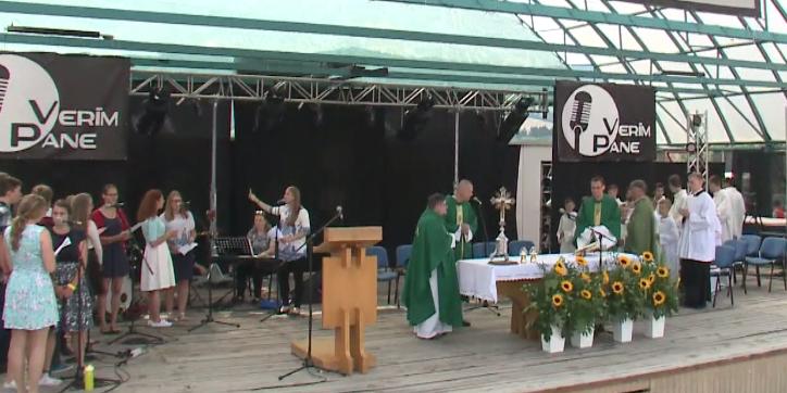 Svätá omša z festivalu Verím Pane