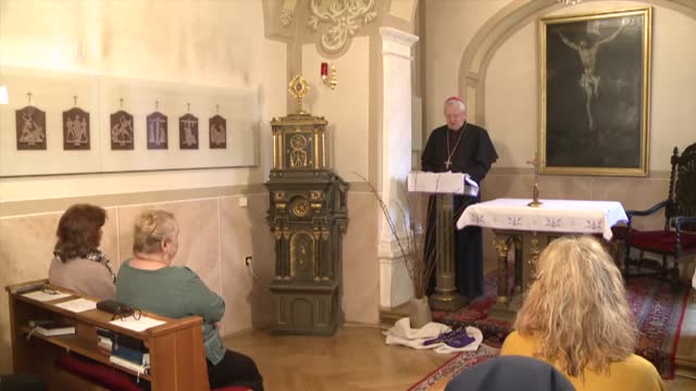 KROKY VIERY - PANNA MÁRIA, EUCHARISTICKÁ ŽENA