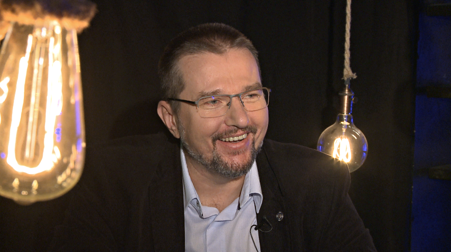 MEDZI NEBOM A ZEMOU (207) PETER JANKŮ