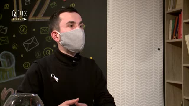 NEVIDITEĽNÝ ČLOVEK